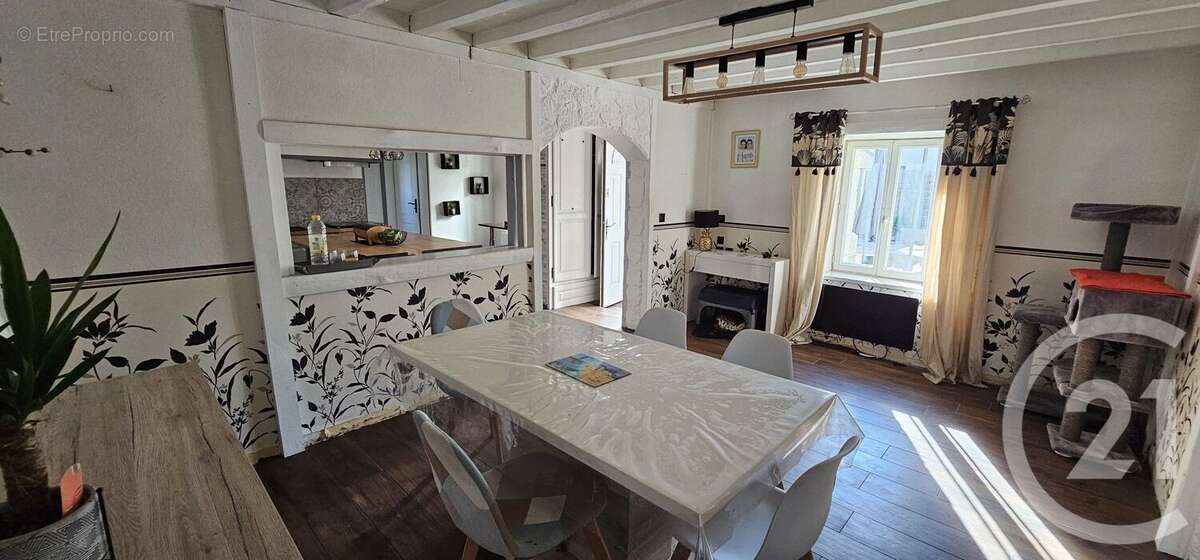 Maison à VITRAY-EN-BEAUCE