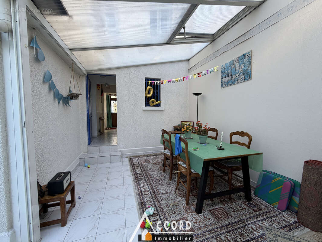 Maison à SARTROUVILLE