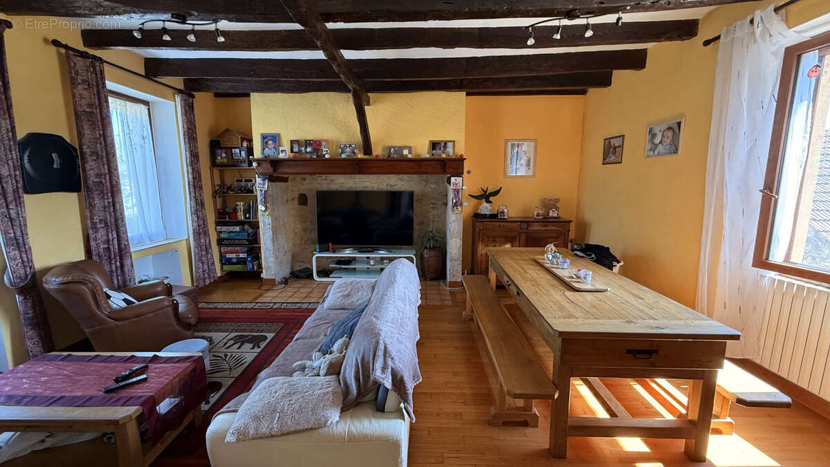 Maison à GOURDON