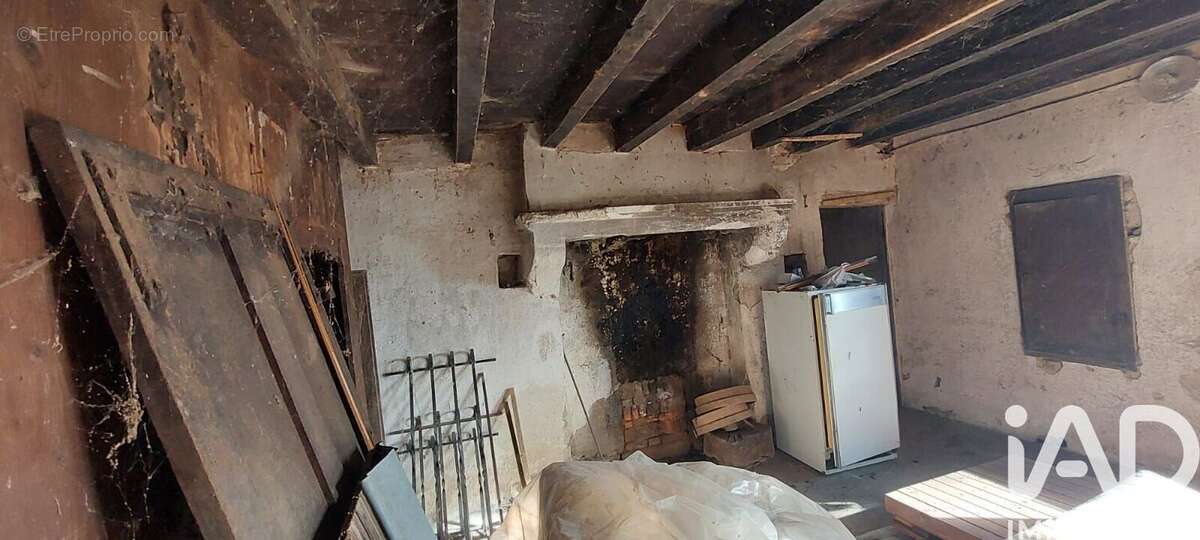 Maison 136 m² à Saint-Maurice-Pres-Pionsat  - photo 4