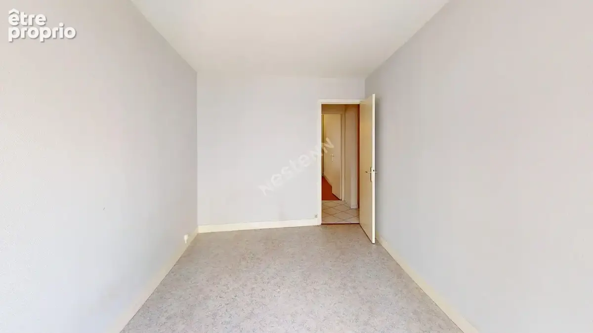 Appartement 3 pieces  - 73 m²  - reims comedie - proche centre ville - photo 3