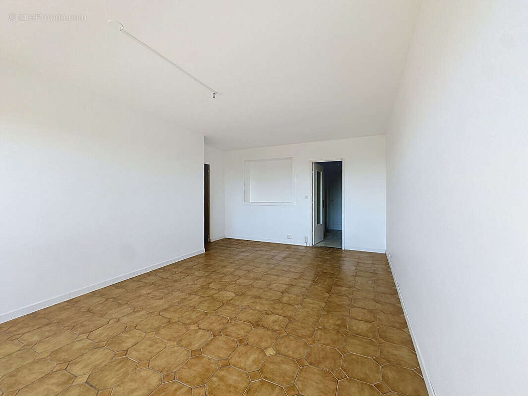 Appartement Rillieux La Pape 6 pièce(s) 132.56m2 - photo 3