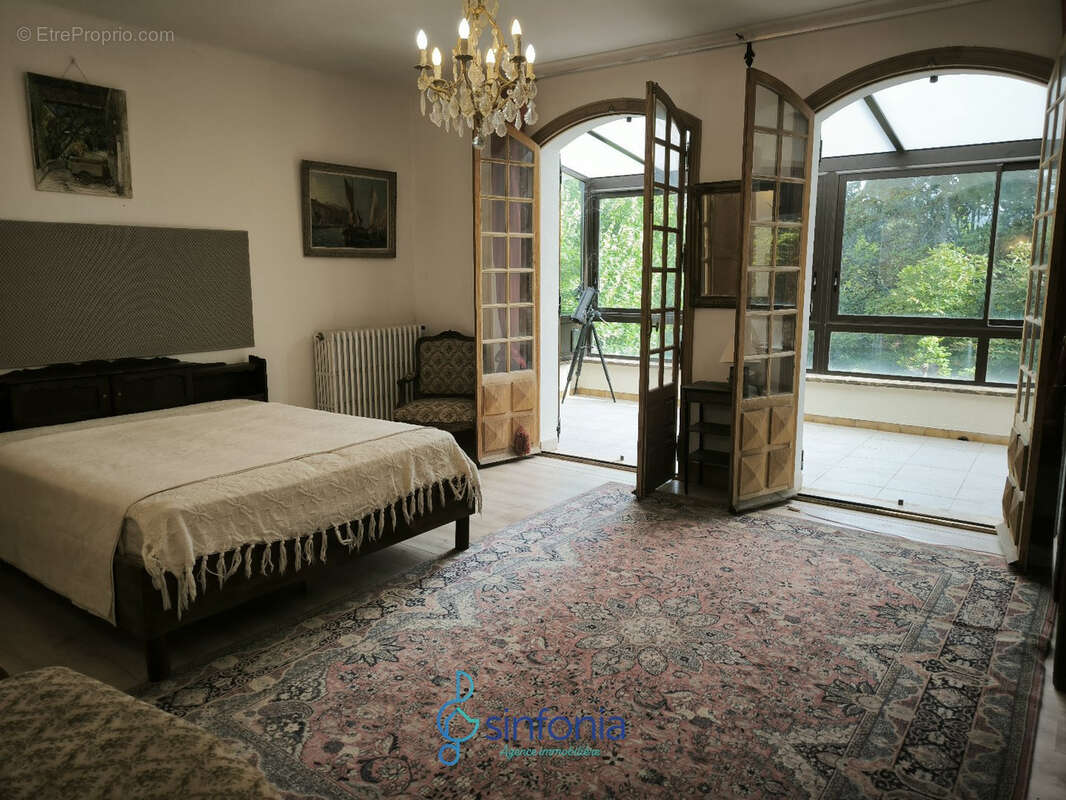 Maison à SAINT-PAUL-LES-FONTS