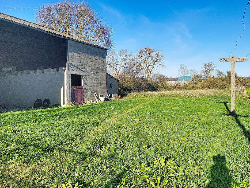 Maison à MONTCHATON