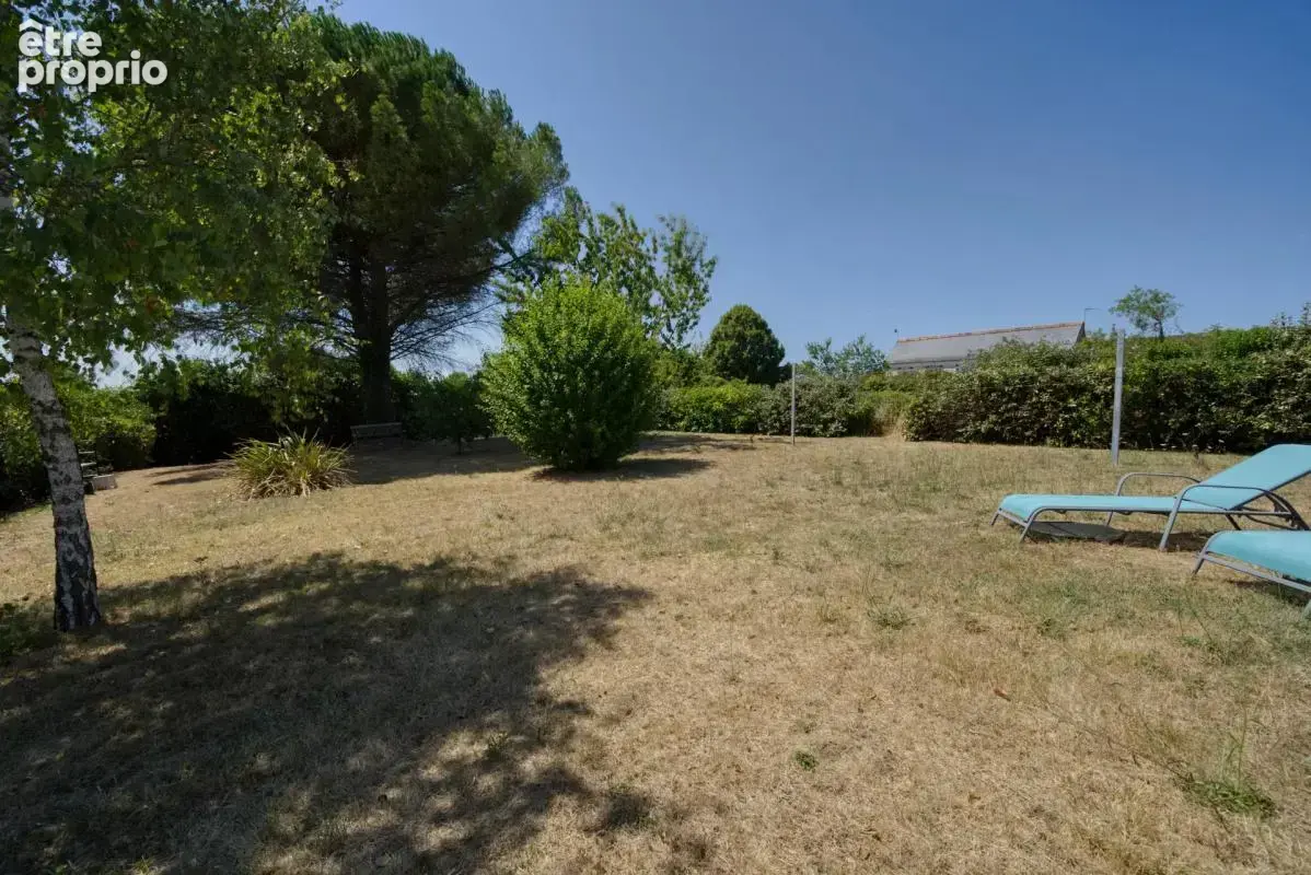 Maison de 6 pièces de 176 m² à Bussac-sur-Charente - photo 26