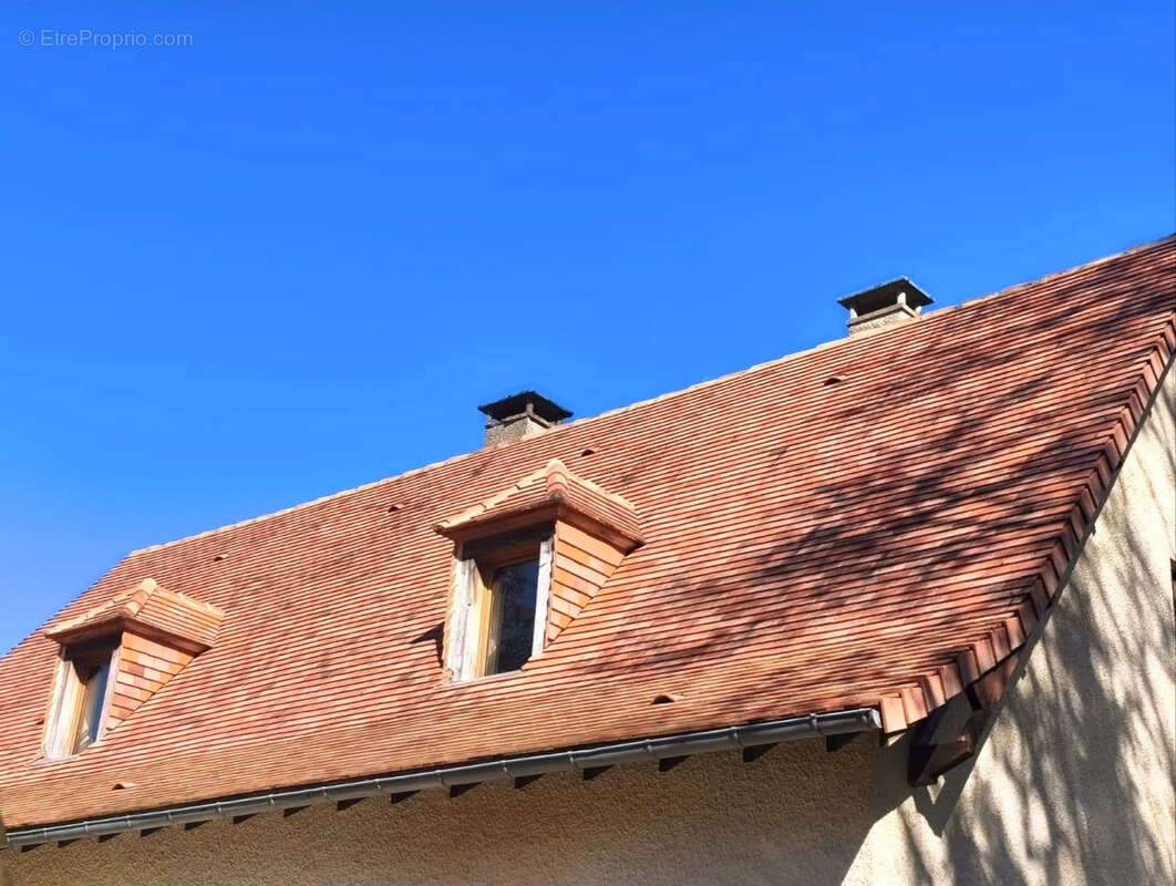 Maison à CHAMPCEVINEL
