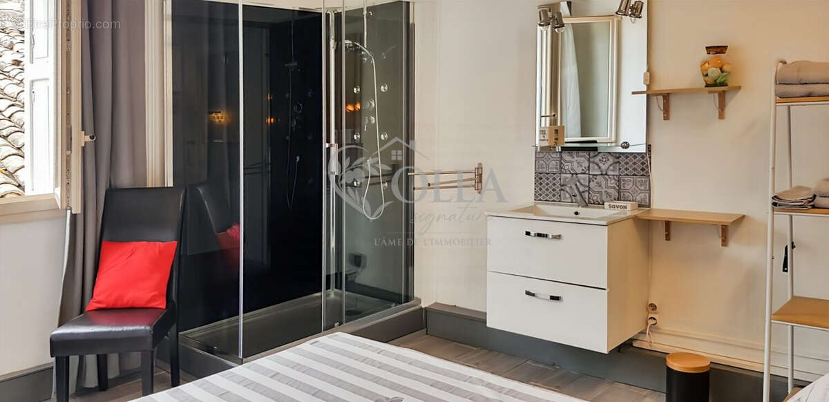 Appartement à UZES