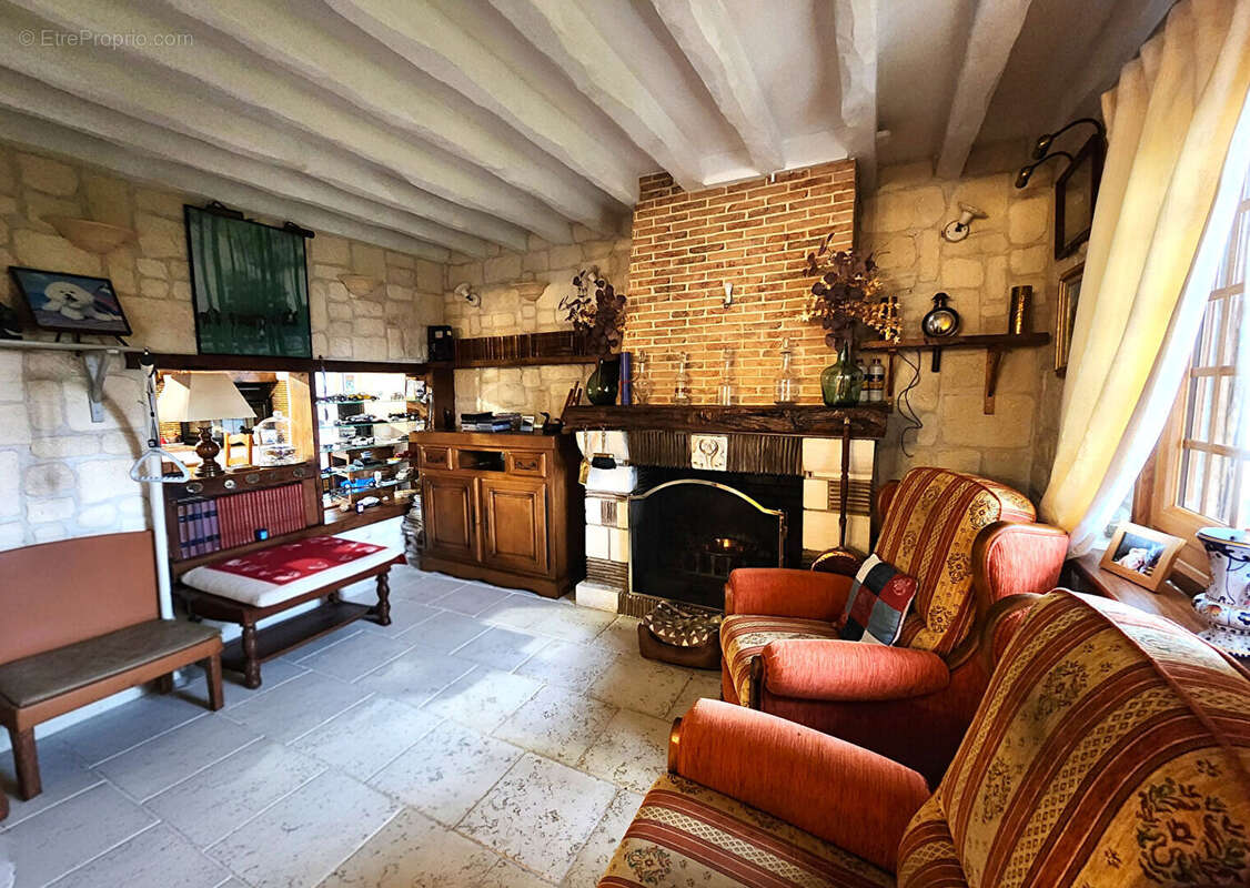 Maison à INCARVILLE