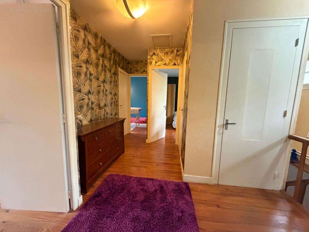Maison ozillac -159m2 - 4 chambres - grand jardin - prix 246750 hai - photo 6