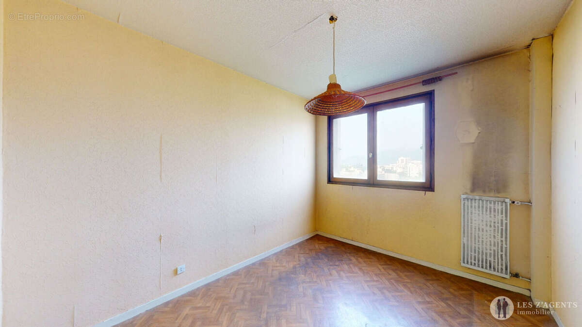 Appartement Echirolles 5 pièce(s) - photo 9