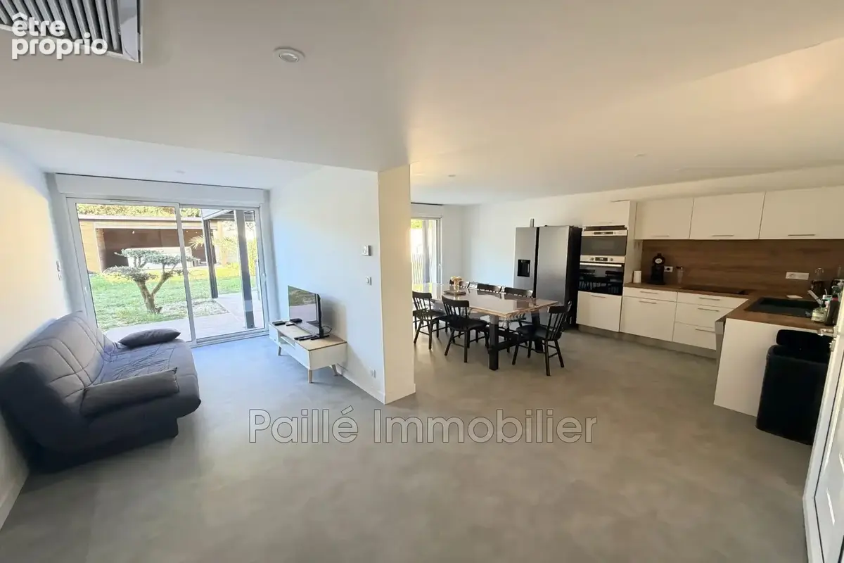 Maison 5 pièces 112 m² à vendre à Le Verdon-Sur-Mer (33123) - photo 2