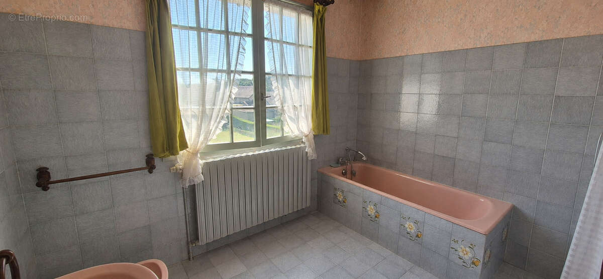 Maison à CREYS-MEPIEU