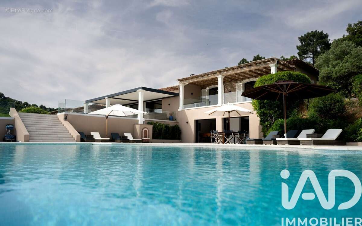 Photo 3 - Maison à LA CROIX-VALMER