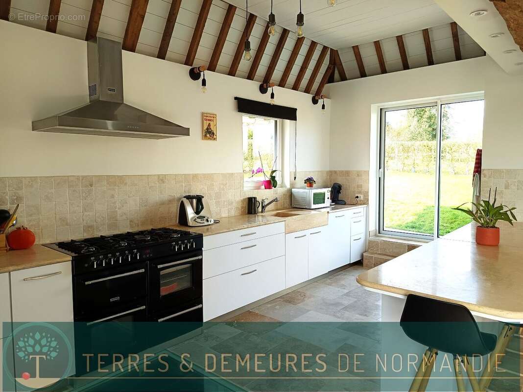 Maison à PONT-L&#039;EVEQUE