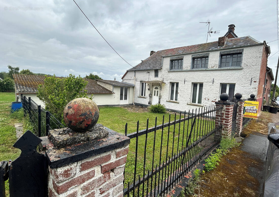 Maison à SEBOURG