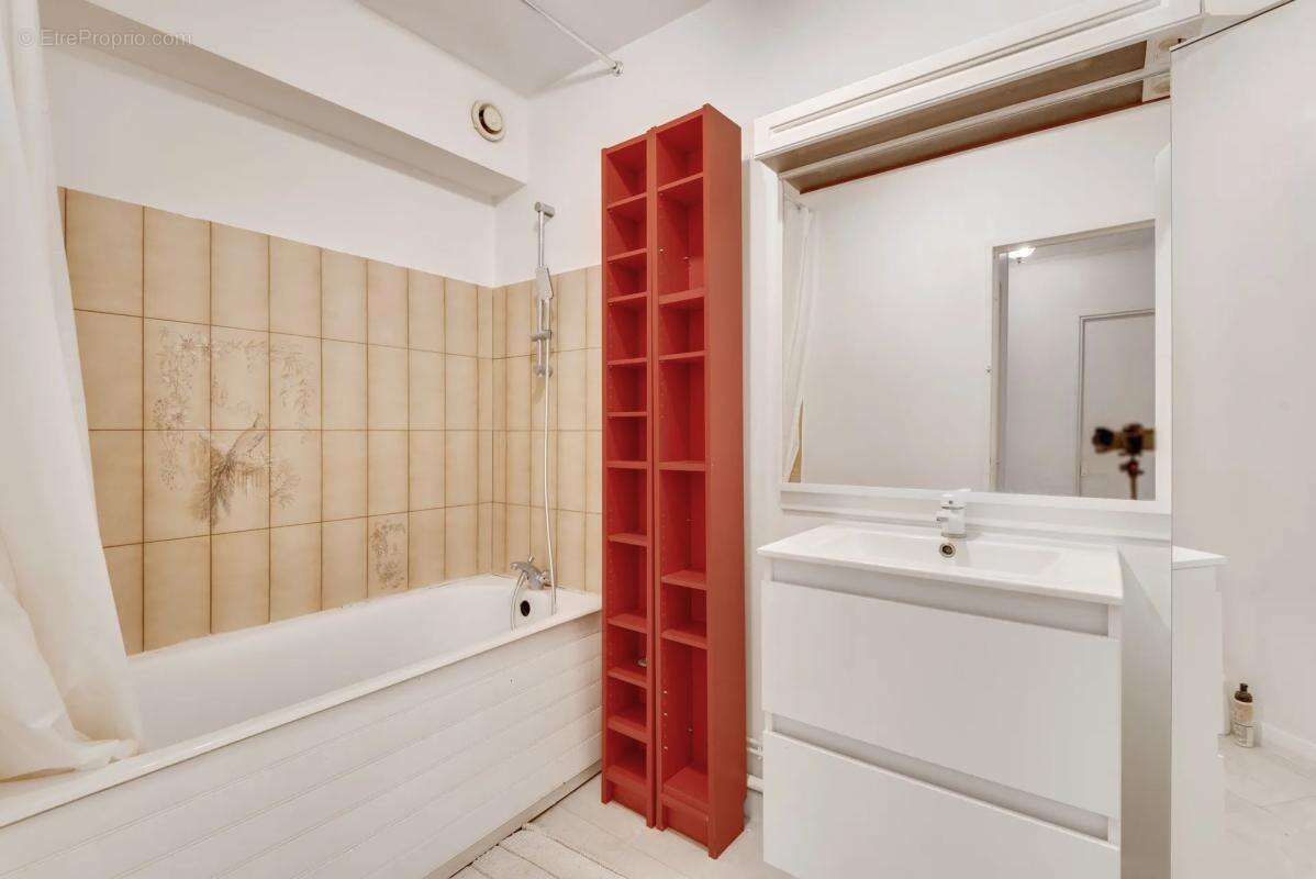 Appartement à L'ILE-SAINT-DENIS