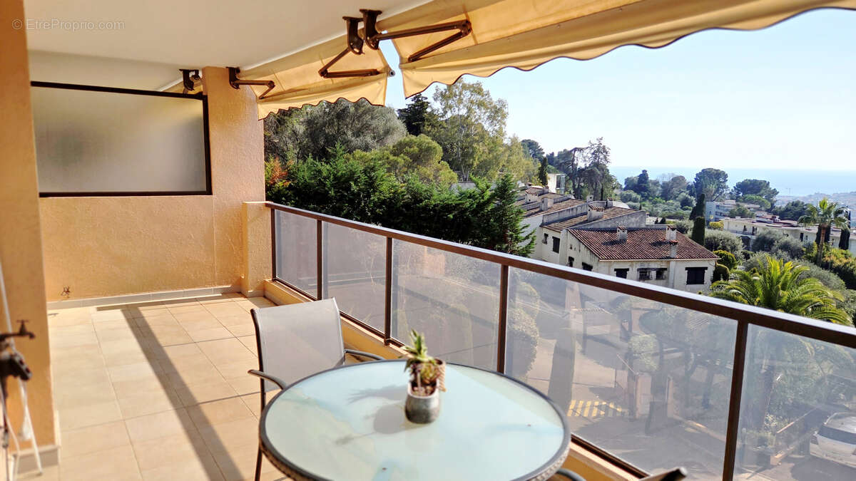 Appartement à LE CANNET