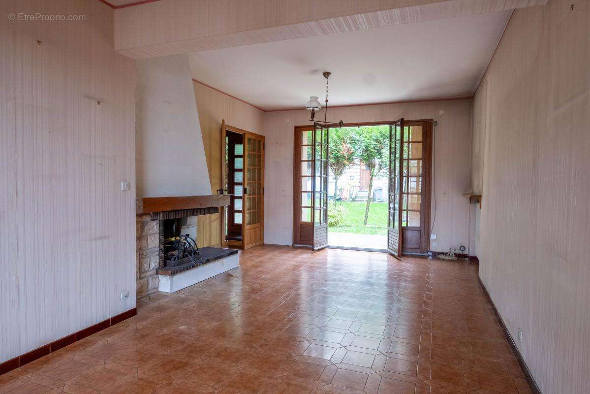 Maison à RIS-ORANGIS