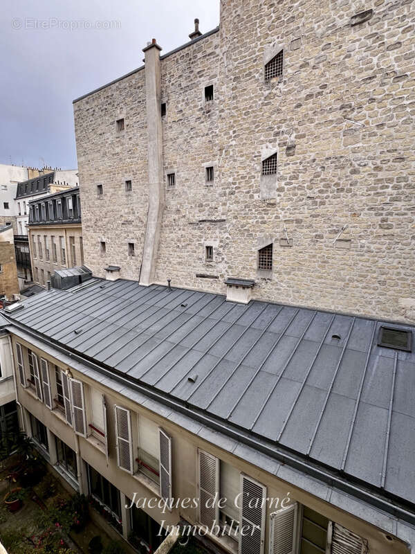 Appartement à PARIS-7E