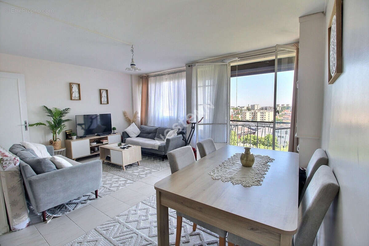 Appartement à MONTREUIL