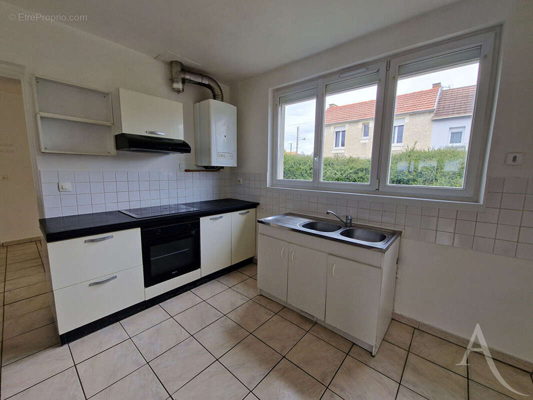 Maison à MONDEVILLE