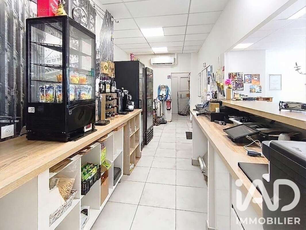 Commerce 180 m² à Heurteauville  - photo 4