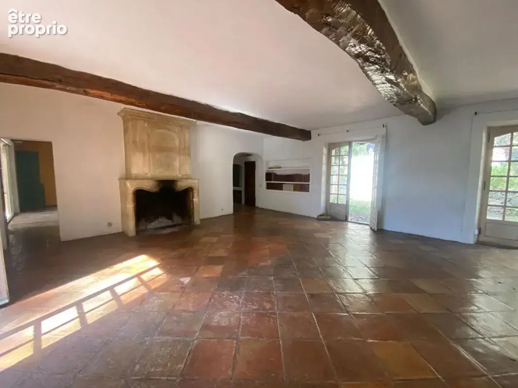 Maison Le Revest Les Eaux 10 pièce(s) 399 m2 - photo 5