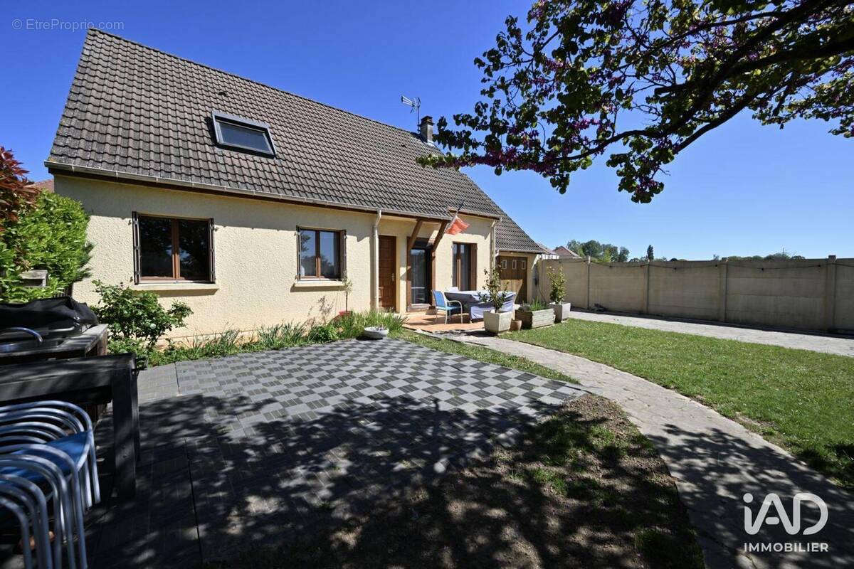 Photo 1 - Maison à FONTENAY-TRESIGNY