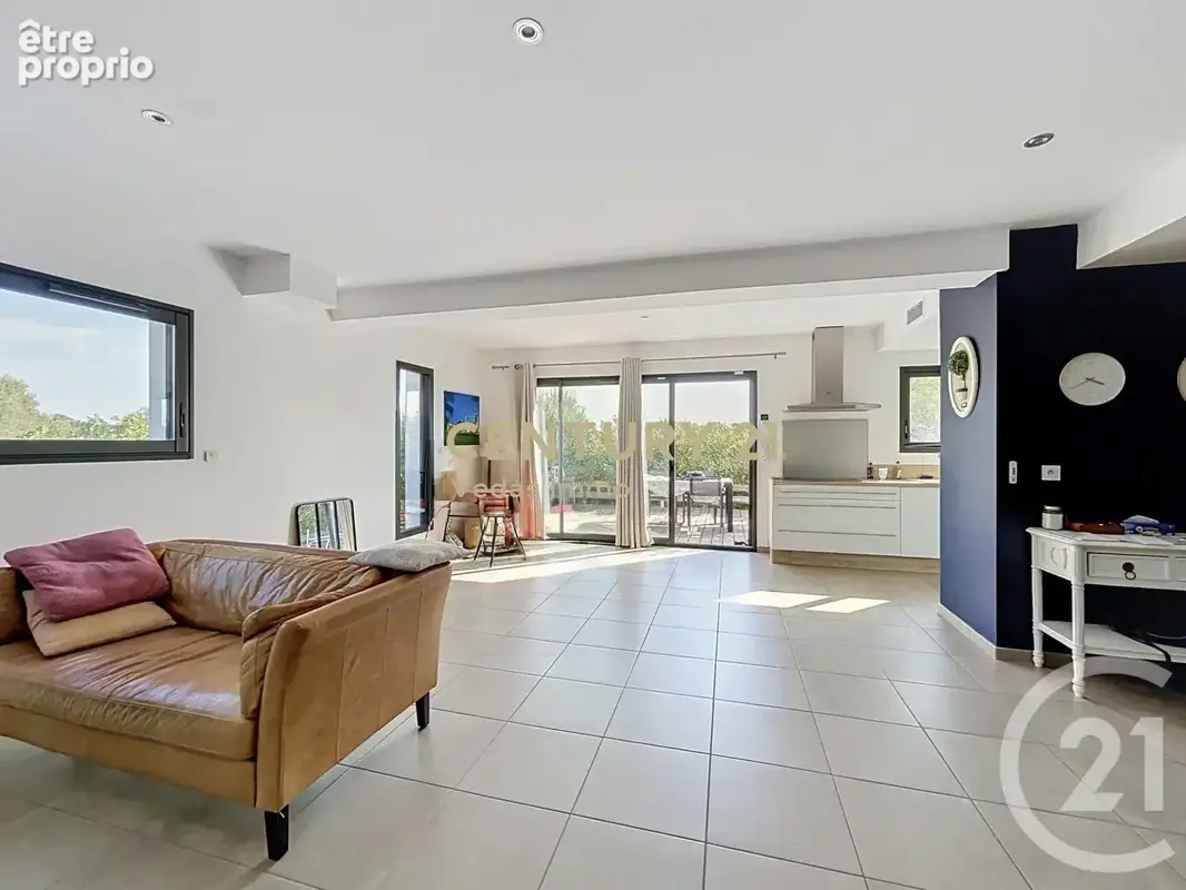 Maison 96 m² à Saint-Jean-De-Vedas  - photo 2