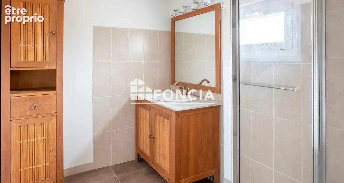 Maison de plain-pied avec grand garage et terrain clos – Connerré - photo 9