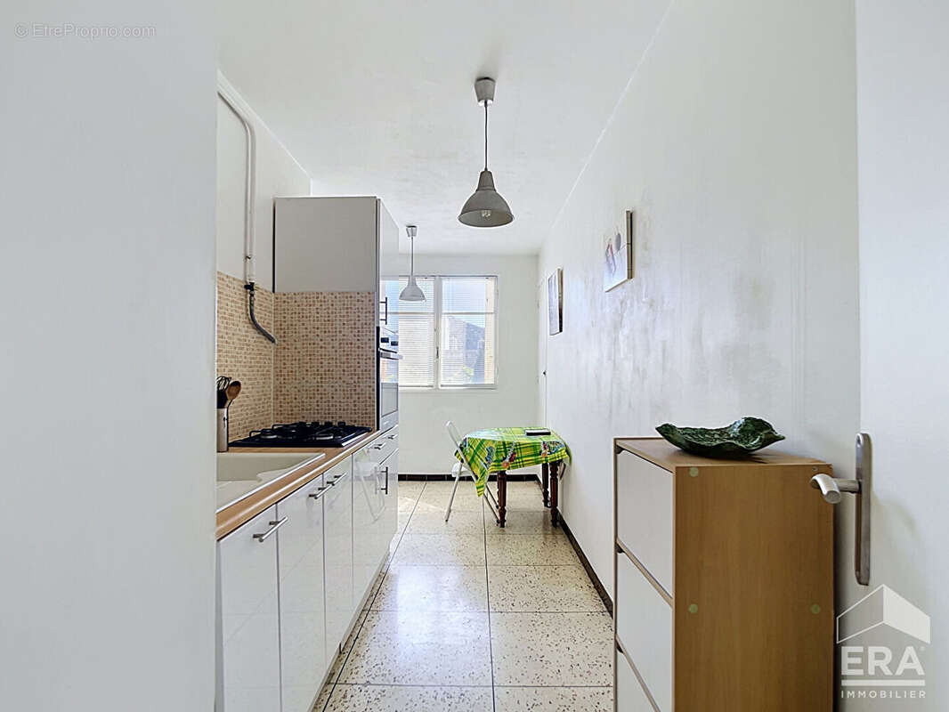 Appartement à MARSEILLE-9E