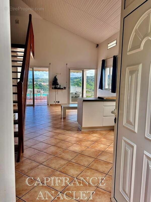 Maison à LE LORRAIN