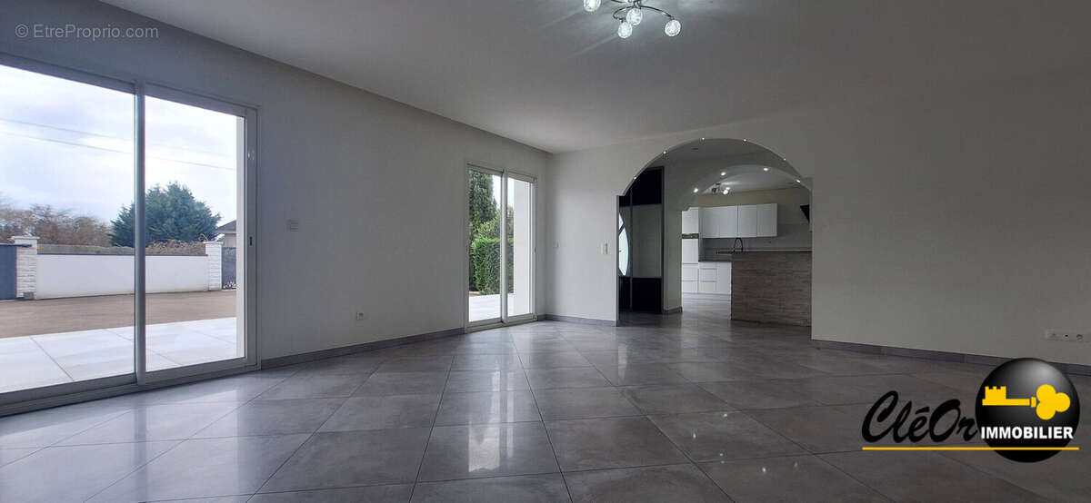 Maison à SAINT-USAGE