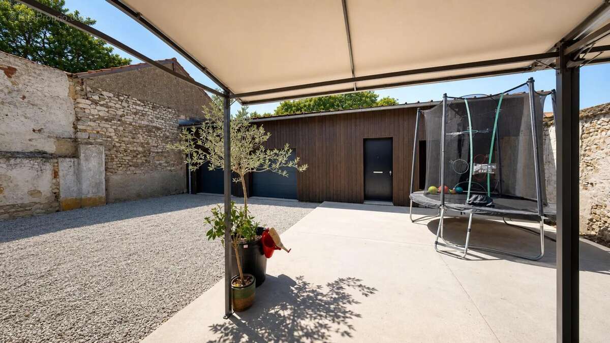 LONGNES 78980 - Maison de de 120 m² - 5 pièces avec 3 chambres et jardin - photo 15