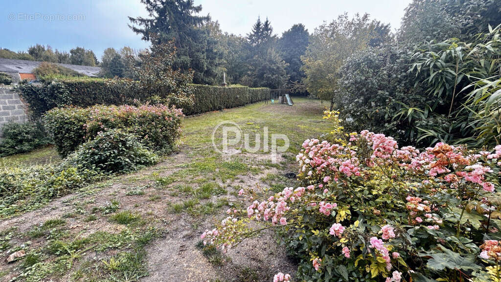 Maison à COURRIERES