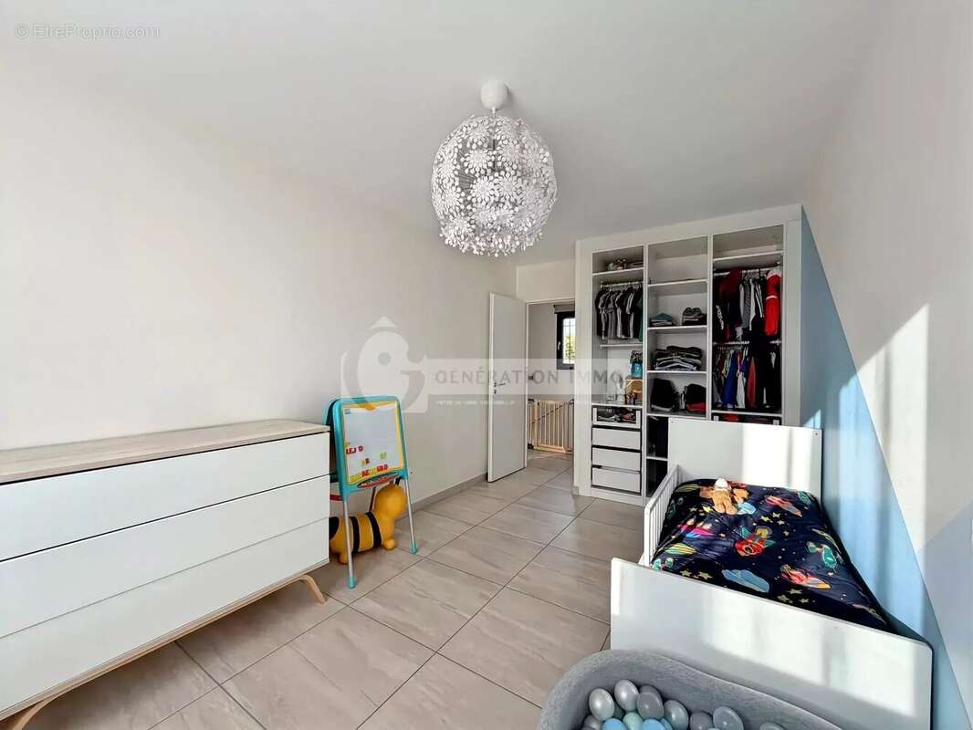 Maison à SAINT-MARTIN-DE-CRAU