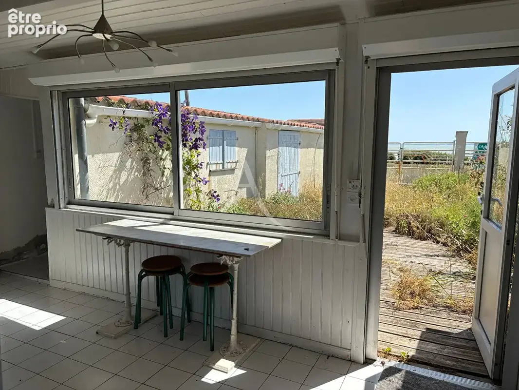 Vue mer - maison de vacances à fort potentiel ! - photo 9