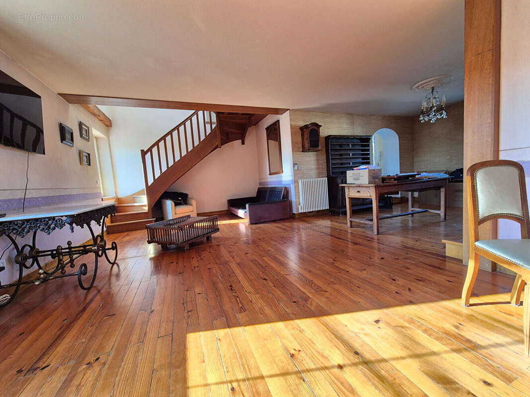 Maison à BOURG-EN-BRESSE