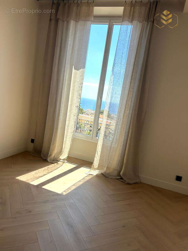 Appartement à CAP-D'AIL