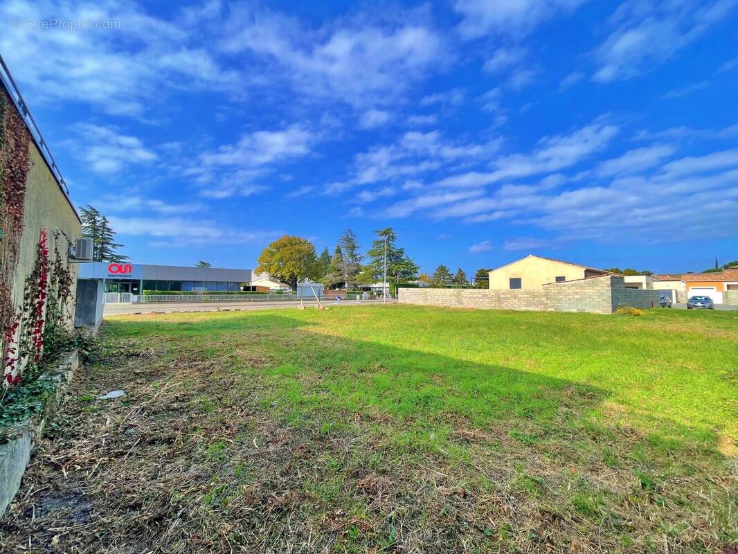 Terrain à PIERRELATTE