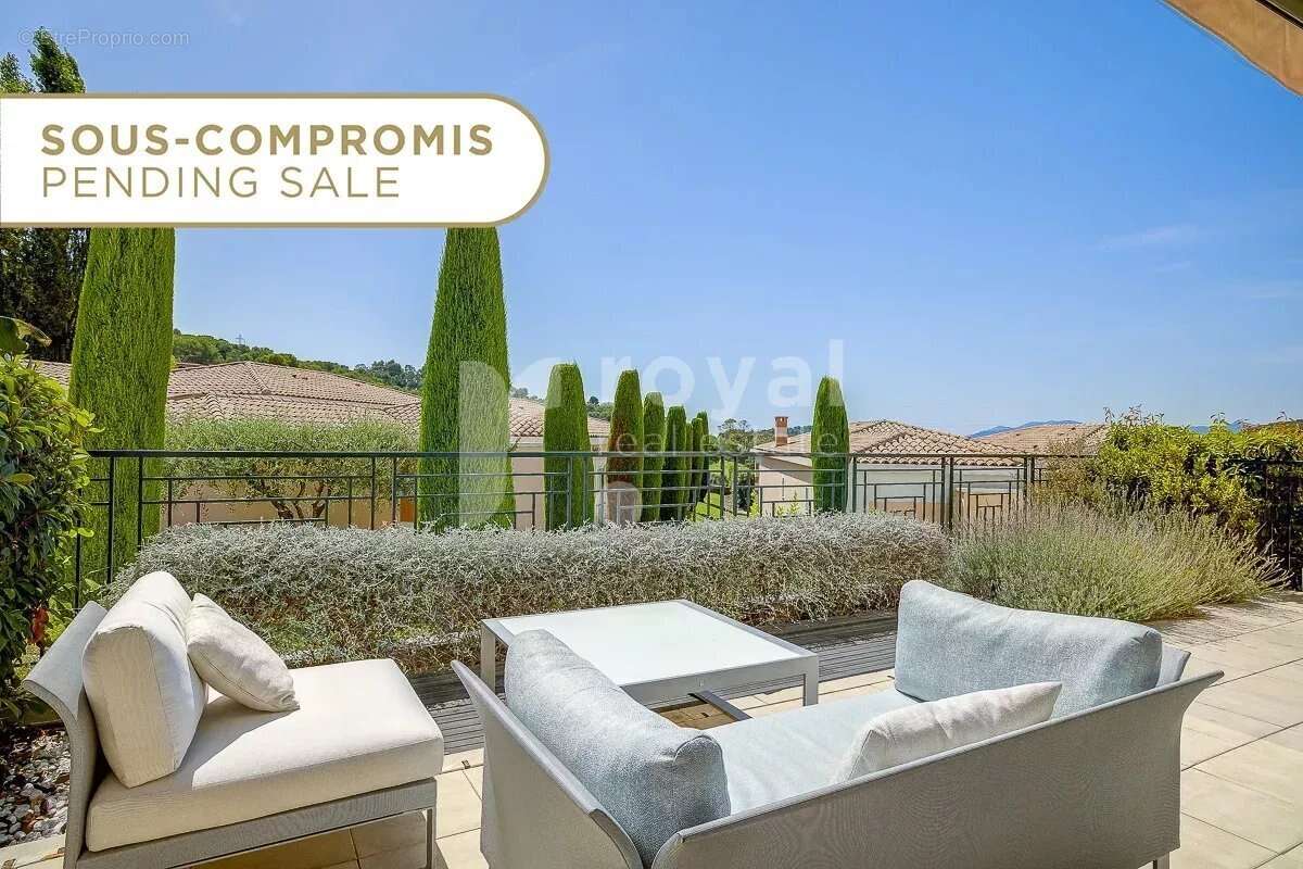 Appartement à MOUGINS