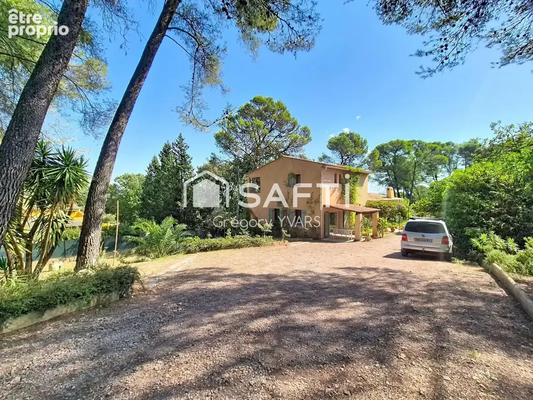 Photo 1 - Maison à LE CANNET-DES-MAURES