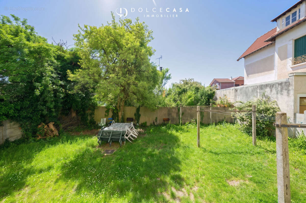 Appartement à LE PERREUX-SUR-MARNE