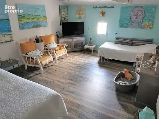 Magnifique propriete de 257 m2 avec 6 chambres, 4 sdb, piscine et un gite de 67 m2 avec 2 chambres !!! - photo 23