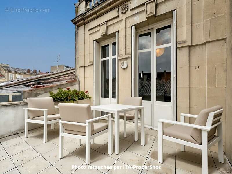 Agen, cœur de ville, appartement de charme T3 avec terrasse et parking - photo 3