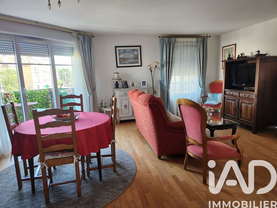 Photo 4 - Appartement à LES PAVILLONS-SOUS-BOIS