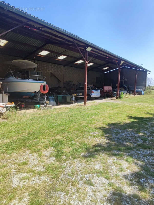 Maison à SAINT-ESTEPHE