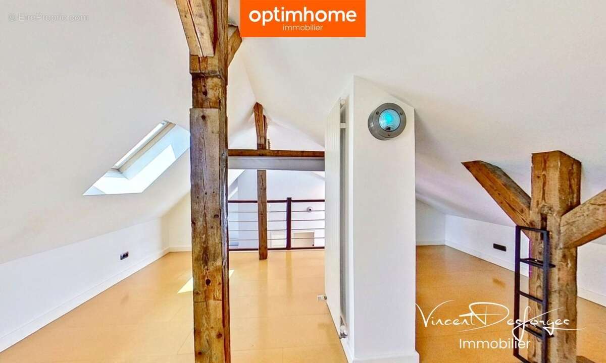 Thionville centre - Lumière, volumes et design – Duplex d’architecte au dernier étage - photo 6