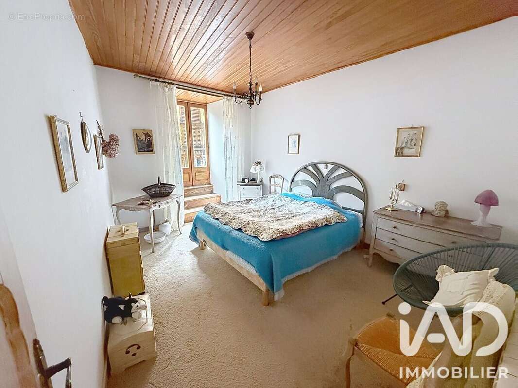 Appartement 111 m² à Saint-Martin-Vesubie  - photo 8