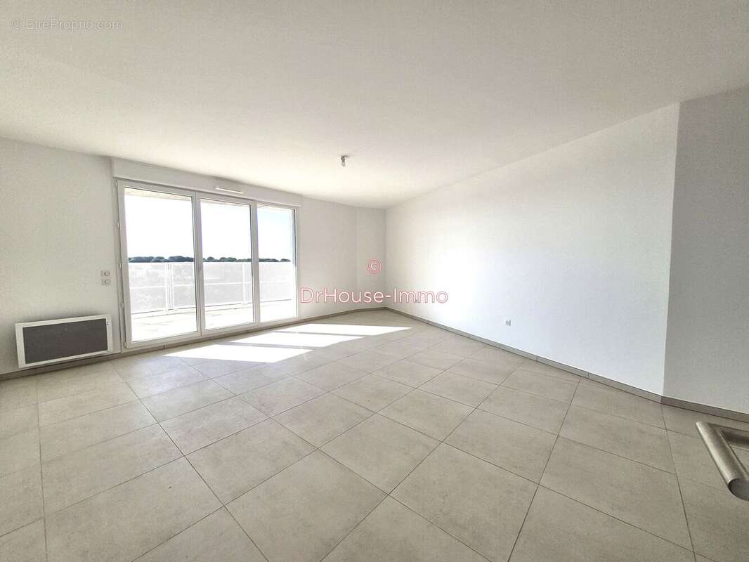 Appartement à LATTES